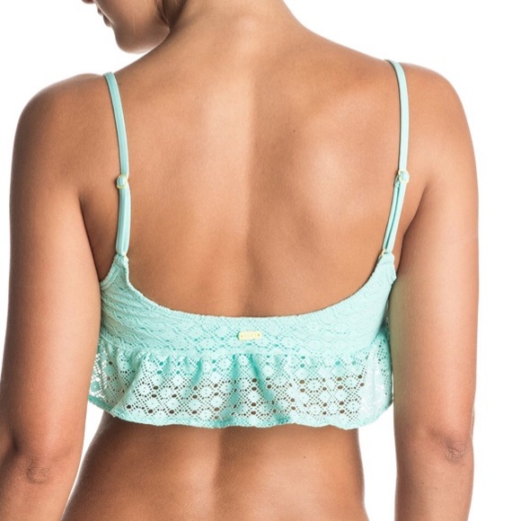 🌊Roxy Dotted Crochet Flutter Bikini Top Aqua - Picture 2 of 3